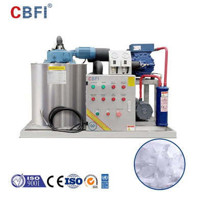 Réfrigérateur à eau automatique 12-45 mm machine à glace en flocons industrielle avec réfrigérant R404A